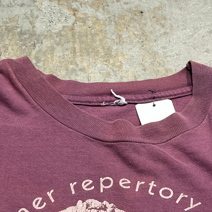 古着 Summer Repertory Theatre/カルフォルニア州サンタ・ローザ/講堂/ヴィンテージ シングルステッチ プリントTシャツ/サイズL–XL相当