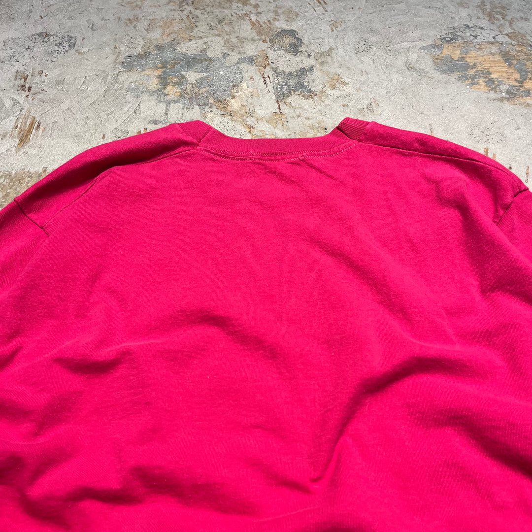 #4627 Used clothing unknown/short sleeve print t-shirt Tee/short sleeve print t-shirt/single stitch/Rooney Tunes/Made in USA/Sylvester/Size L