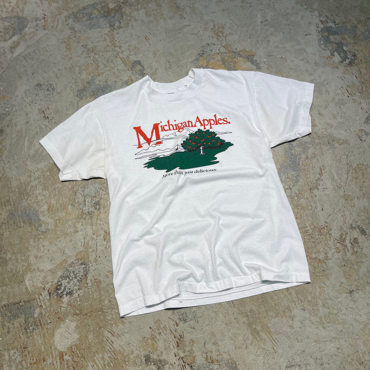 #4645 古着 USAvintage MICHIGAN APPLES /ヴィンテージ シングルステッチ Tシャツ/サイズXXL相当