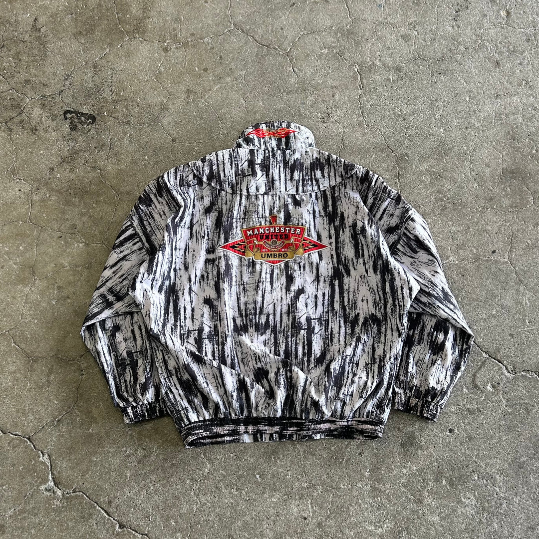Used clothing 90's UMBRO/ nylon jacket/overall pattern/Manchester United FC/ Size M