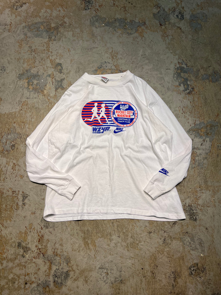 #MA107古着90's USA制造NIKE/ NIKE/ 16次口袋城市马拉松/阿拉巴马州亨茨维尔举办/ 1977年/银色标签/复古单针 长T恤/尺寸XL