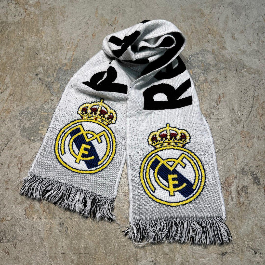 Used clothing soccer scarf / REAL MADRID CF / Real Madrid / Spanish League