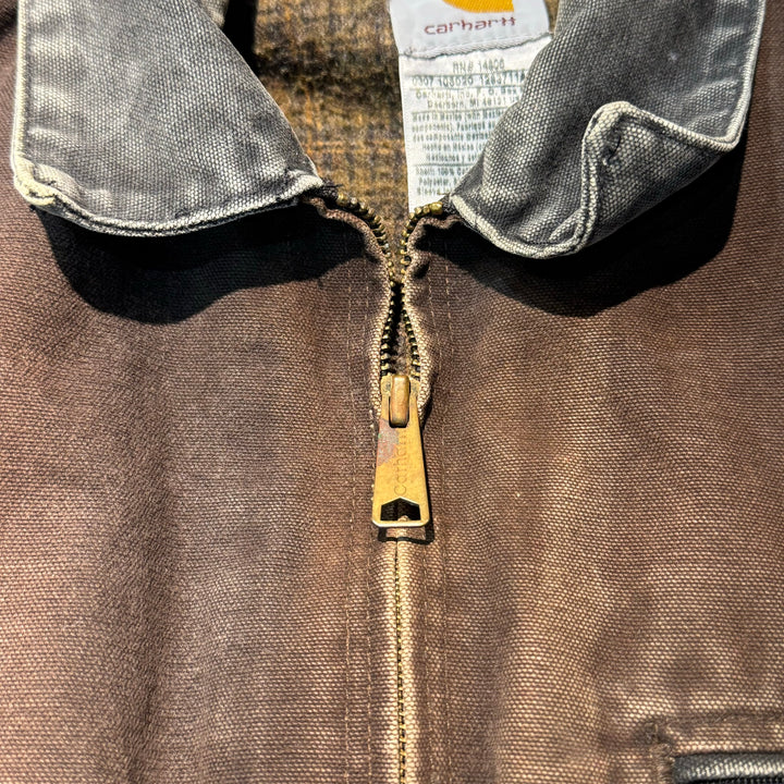 Used clothing 90's carhartt/ Carhartt/ Detroit jacket/ Duck fabric/ Blanket lining/ Checkered pattern/ Size M
