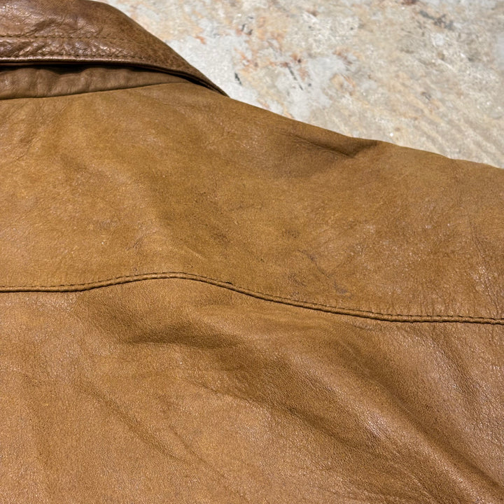 중고 의류 St.John'Sbay/ St. John 's Bay/ Zip-Up Leather Jacket/ Size M-L에 해당합니다.