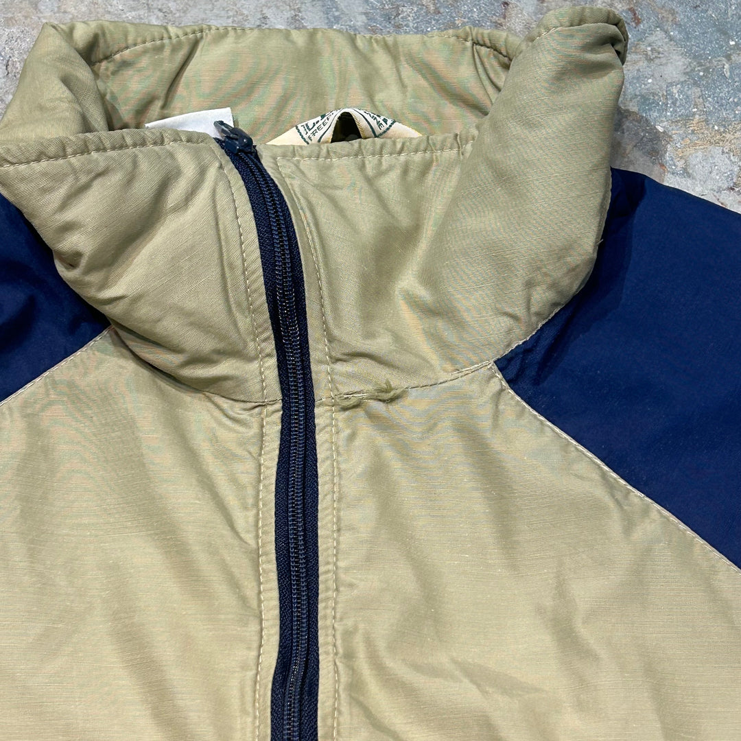 Used clothing Made in USA / 70's to 80's L.L.Bern / LL Bern / Half zip nylon jacket / Equivalent to size L