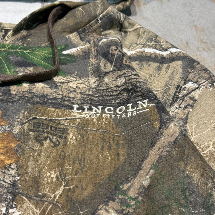 旧衣服LINCOLN OUTFITTERS/林肯OUTFITTERS/ Real Tree Pattern Pull Over Parker / 真实树图案套衫连帽衫/尺寸L