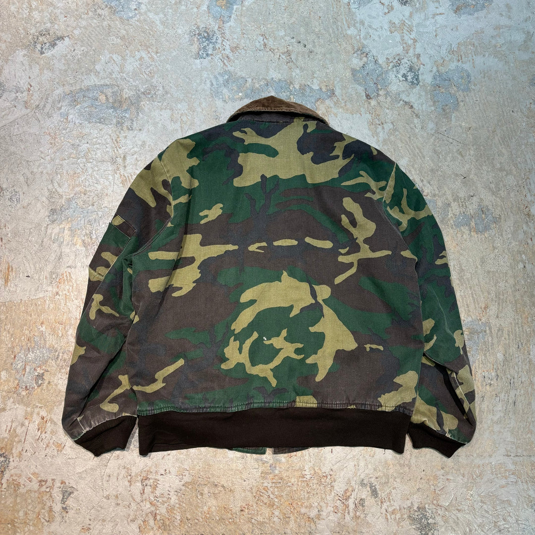 미국 80 년대 Dickies/ Dickies/ Dickies/ All-Over-Pattern Flight Jacket/ Corduroy Collar/ Quilted Lining/ Woodland Camouflage/ Size L.