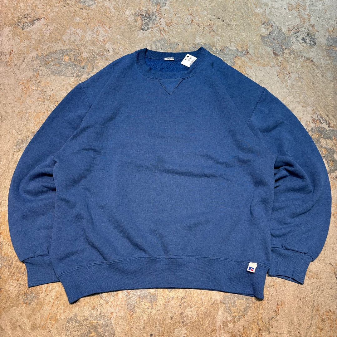 Used clothing 90's ~ RUSSELL ATHLETIC/ Russell Athletic/ Blank crew neck sweatshirt/ Plain/ Front V gusset/ Equivalent to size M