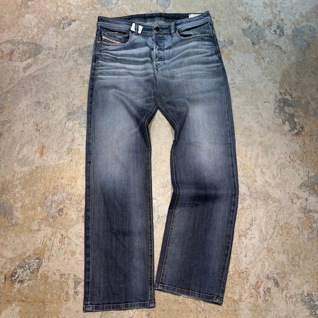 Used clothing DIESEL/Diesel/Denim pants/Actual size 35 x 31