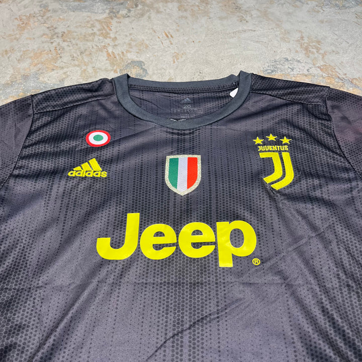 #4240 JUVENTUS/ユヴェントスFC/adidas/アディダス/Football/フットボール Tee/イタリア トリノ/RONALDOサイズXL相当