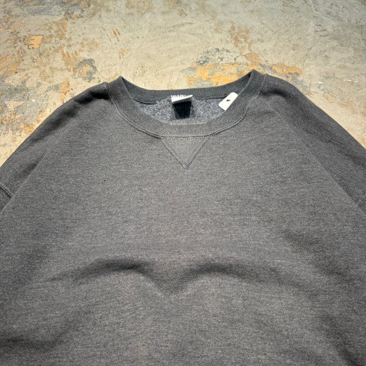 Used clothing 90's RUSSELL ATHLETIC/ Russell Athletic/ Blank Crew Neck Sweatshirt/ Size XL