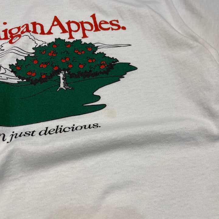 #4645 古着 USAvintage MICHIGAN APPLES /ヴィンテージ シングルステッチ Tシャツ/サイズXXL相当