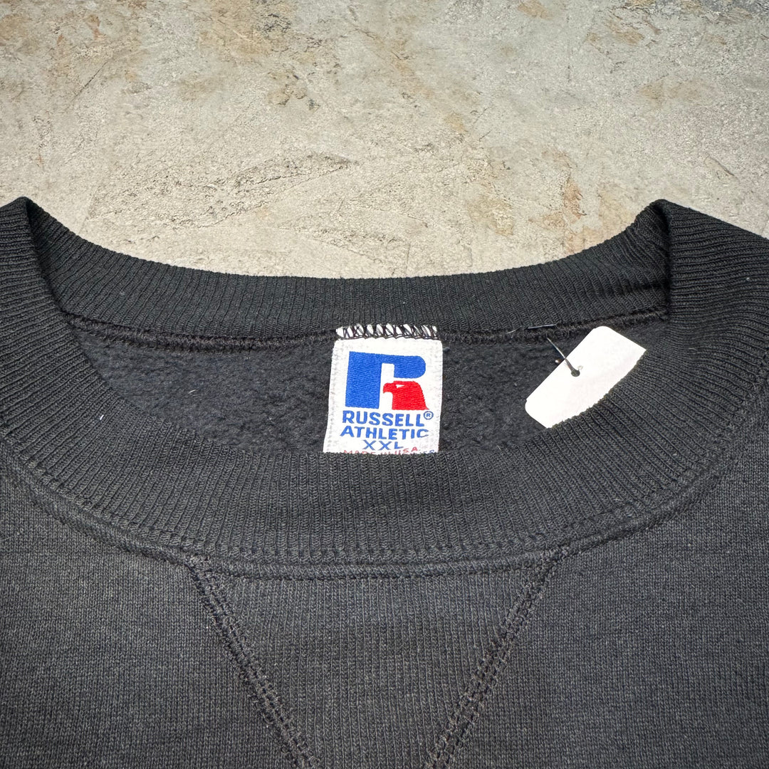 Used clothing Made in USA 90's RUSSELL ATHLETIC/ Russell Athletic/ Blank Crew Neck Sweatshirt/ Size XXL