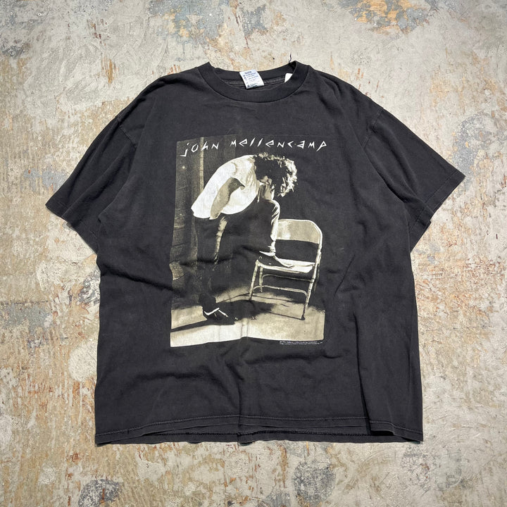 중고 의류 94의 미국 미국 / John Mellencamp / Dance Naked / 13th Studio 앨범 / 싱글 스티치 빈티지 밴드 티셔츠 / 크기 XL에 해당합니다.