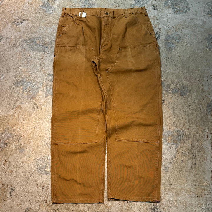 Used clothing Carhartt/ Double Knee Painter Pants/ Actual size 39 x 32