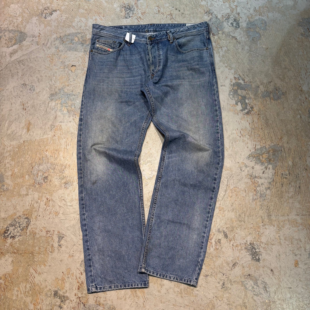 Used clothing DIESEL/Diesel/Denim pants/Actual size 38×32