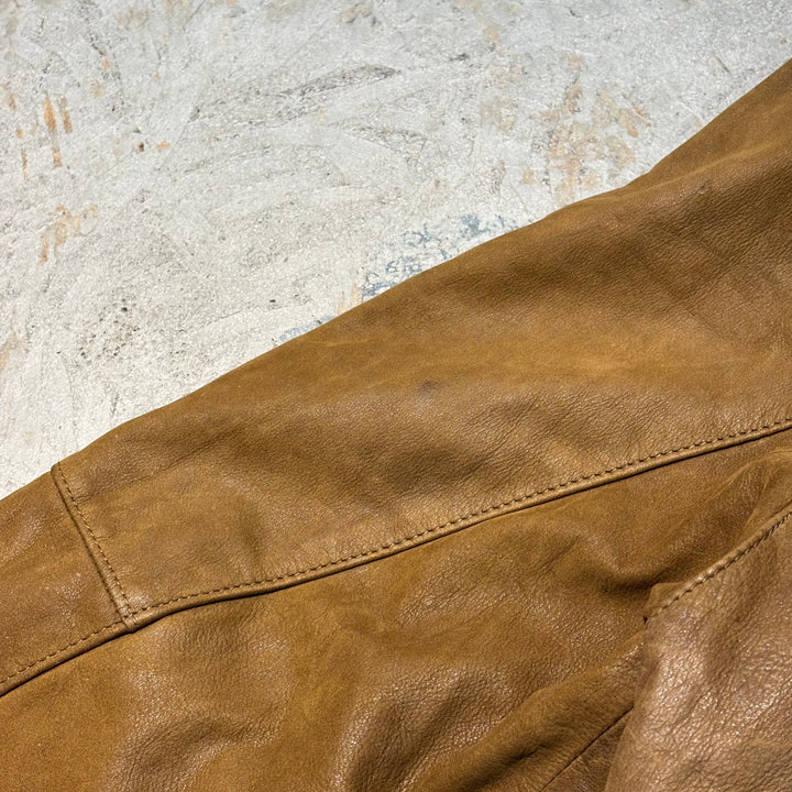 중고 의류 St.John'Sbay/ St. John 's Bay/ Zip-Up Leather Jacket/ Size M-L에 해당합니다.
