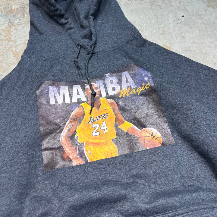 #4023 古着 GILDAN/ギルダン/ Print Pullover Parker/プリントパーカー/Kobe・Bryant/コービー・ブライアント/NBA/Lakers/レイカーズ/MAMBA magic / サイズ2XL