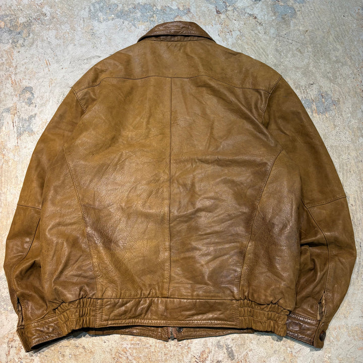 중고 의류 St.John'Sbay/ St. John 's Bay/ Zip-Up Leather Jacket/ Size M-L에 해당합니다.