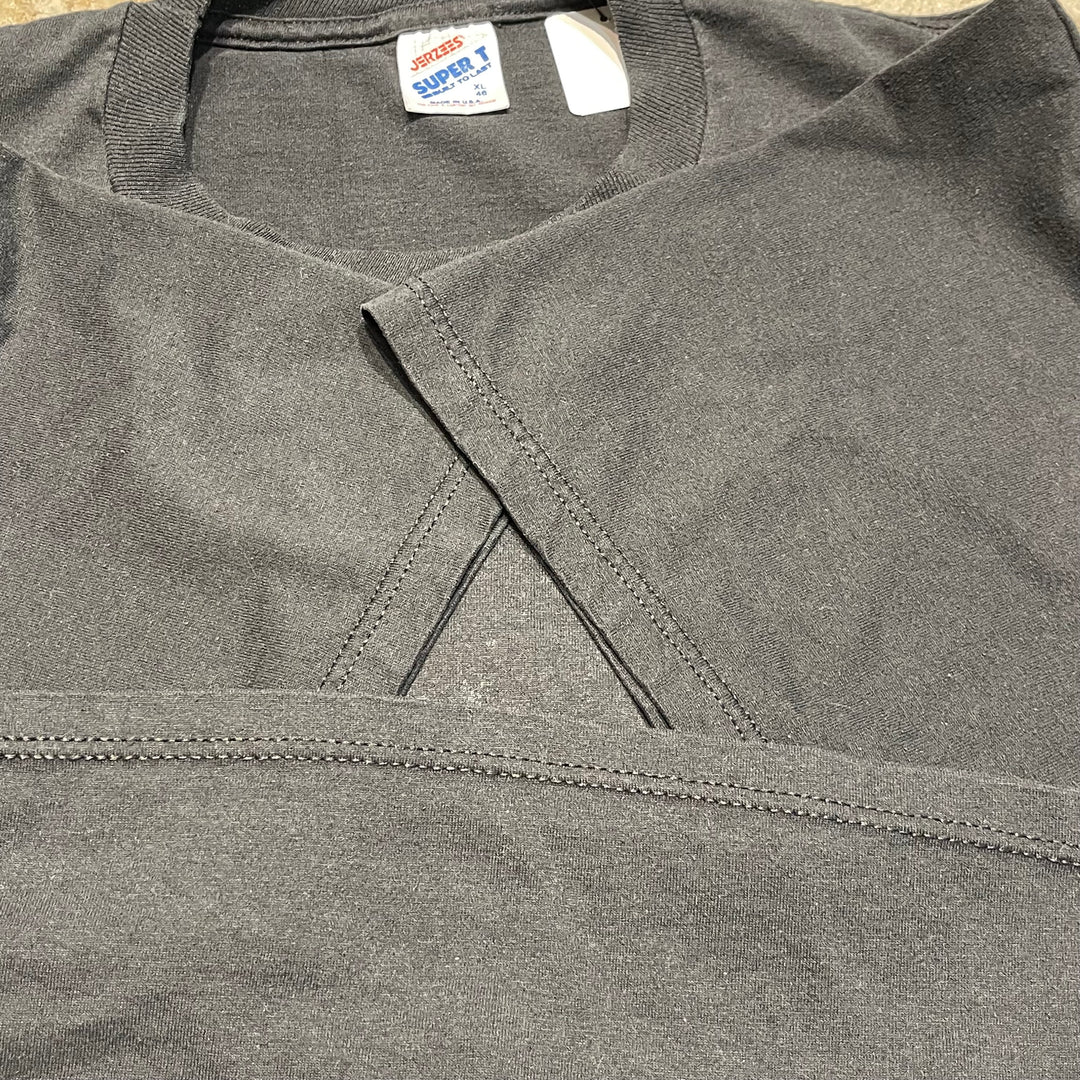 Used clothing 90's USA made JERZEES / Jerseys / Riva McIntyre / 1990 Tour Band T-shirt / Size XL