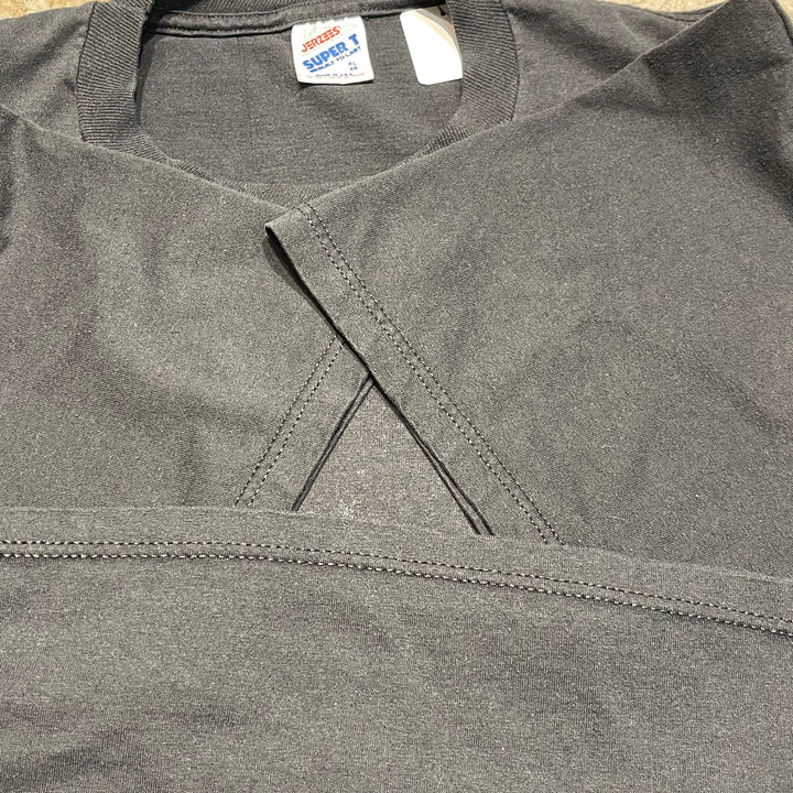 Used clothing 90's USA made JERZEES / Jerseys / Riva McIntyre / 1990 Tour Band T-shirt / Size XL