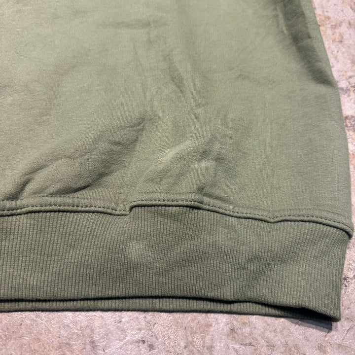 Russell Athletic/ Blank Crew Neck Sweatshirt/ Plain/ Front V Gusset/ Size M의 의류 플루마