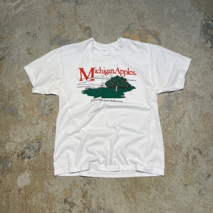 #4645 古着 USAvintage MICHIGAN APPLES /ヴィンテージ シングルステッチ Tシャツ/サイズXXL相当