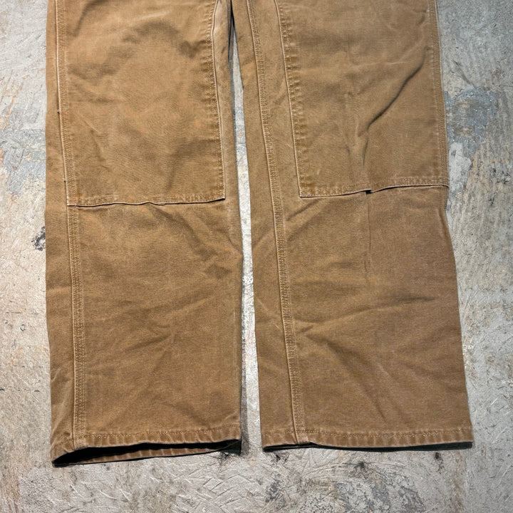 Used clothing Carhartt/ Double Knee Painter Pants/ Actual size 35 x 34