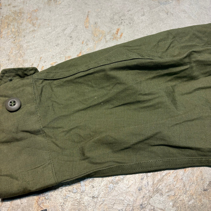 Used clothing Made in USA 60's U.S.ARMY/US Army/Jungle Fatigue Jacket/4th/Ripstop fabric/Size X-Large - Regular