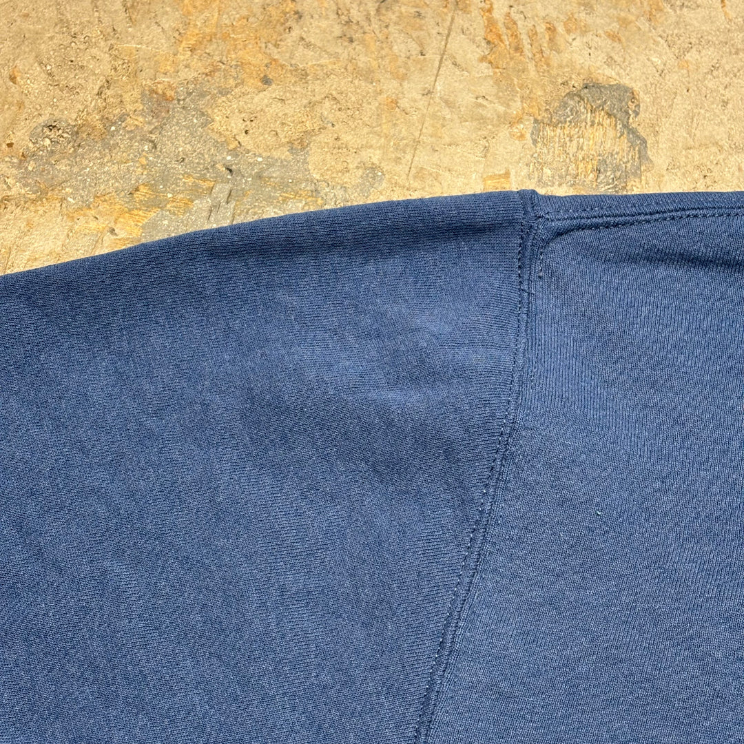 Used clothing 90's ~ RUSSELL ATHLETIC/ Russell Athletic/ Blank crew neck sweatshirt/ Plain/ Front V gusset/ Equivalent to size M
