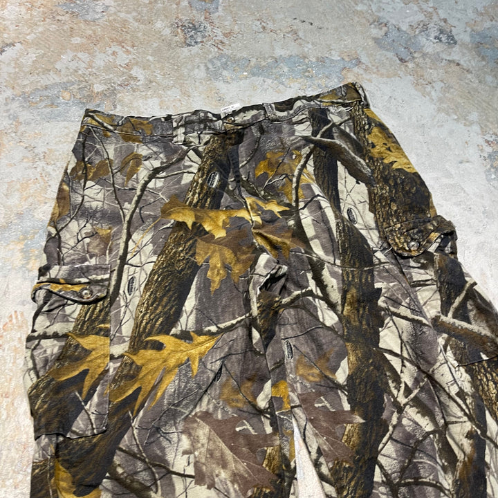 #4649 Used clothing 90's Woolrich/Realtree camouflage cargo pants/Realtree camouflage cargo pants/Size 40 (equivalent to XL)