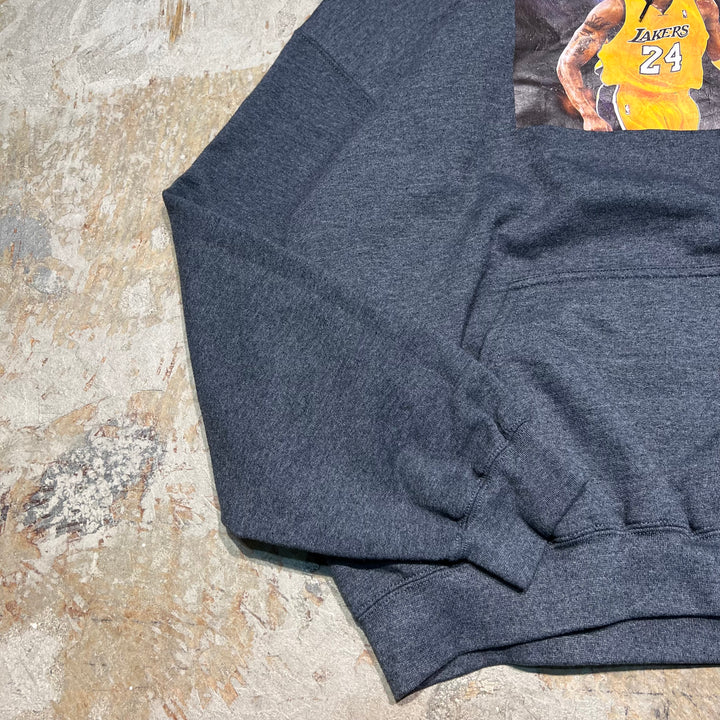 #4023 古着 GILDAN/ギルダン/ Print Pullover Parker/プリントパーカー/Kobe・Bryant/コービー・ブライアント/NBA/Lakers/レイカーズ/MAMBA magic / サイズ2XL