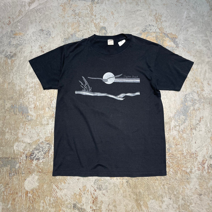 古着 USA製 90's USAVINTAGE / バージニア・ビーチ / アメリカ合衆国バージニア州 / ヴィンテージ シングルステッチ プリントTシャツ/サイズL