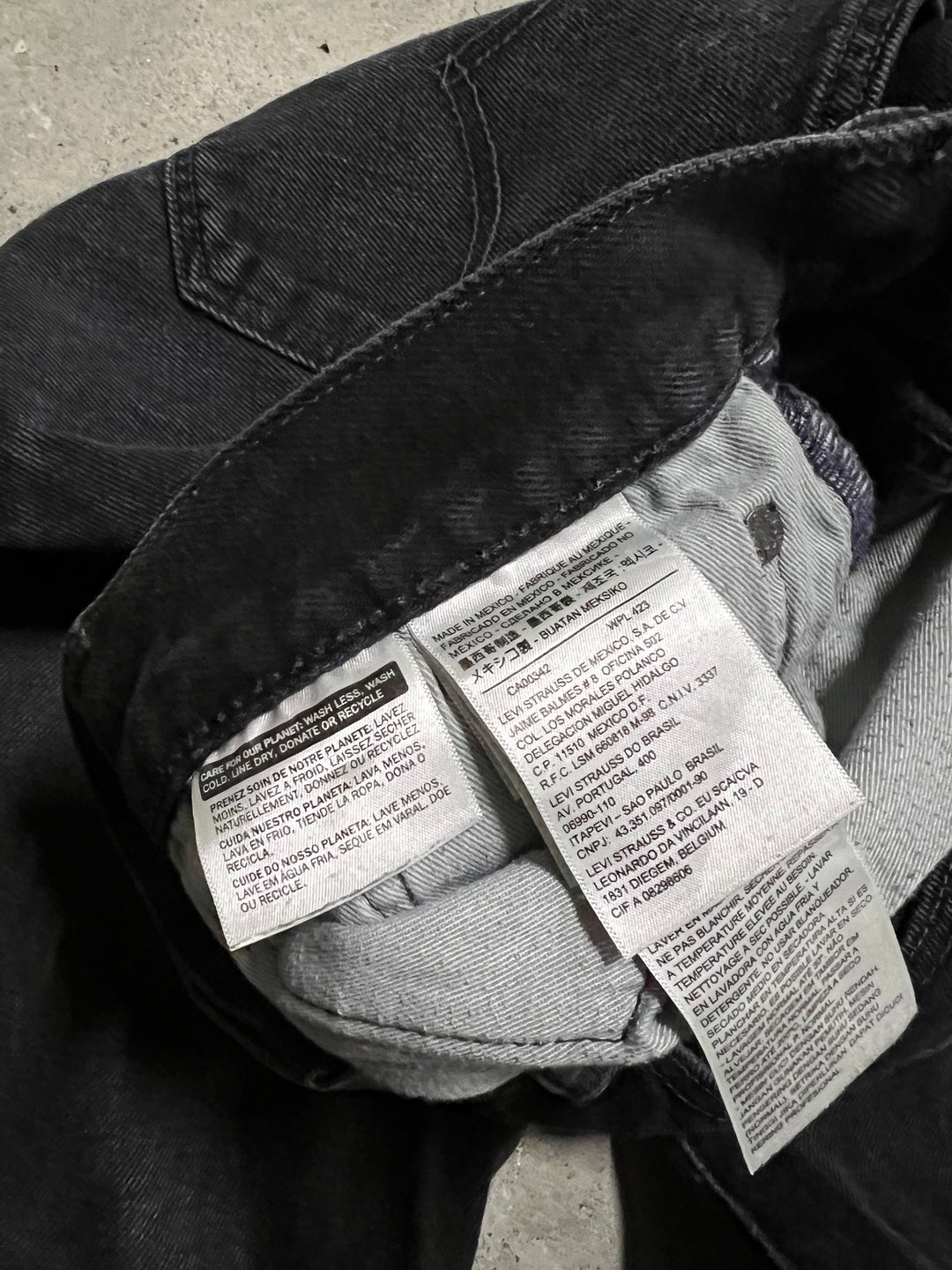 #MA23 Used clothing Levi's/Levi's/Black Denim Pants/501/Actual size 36 x 32