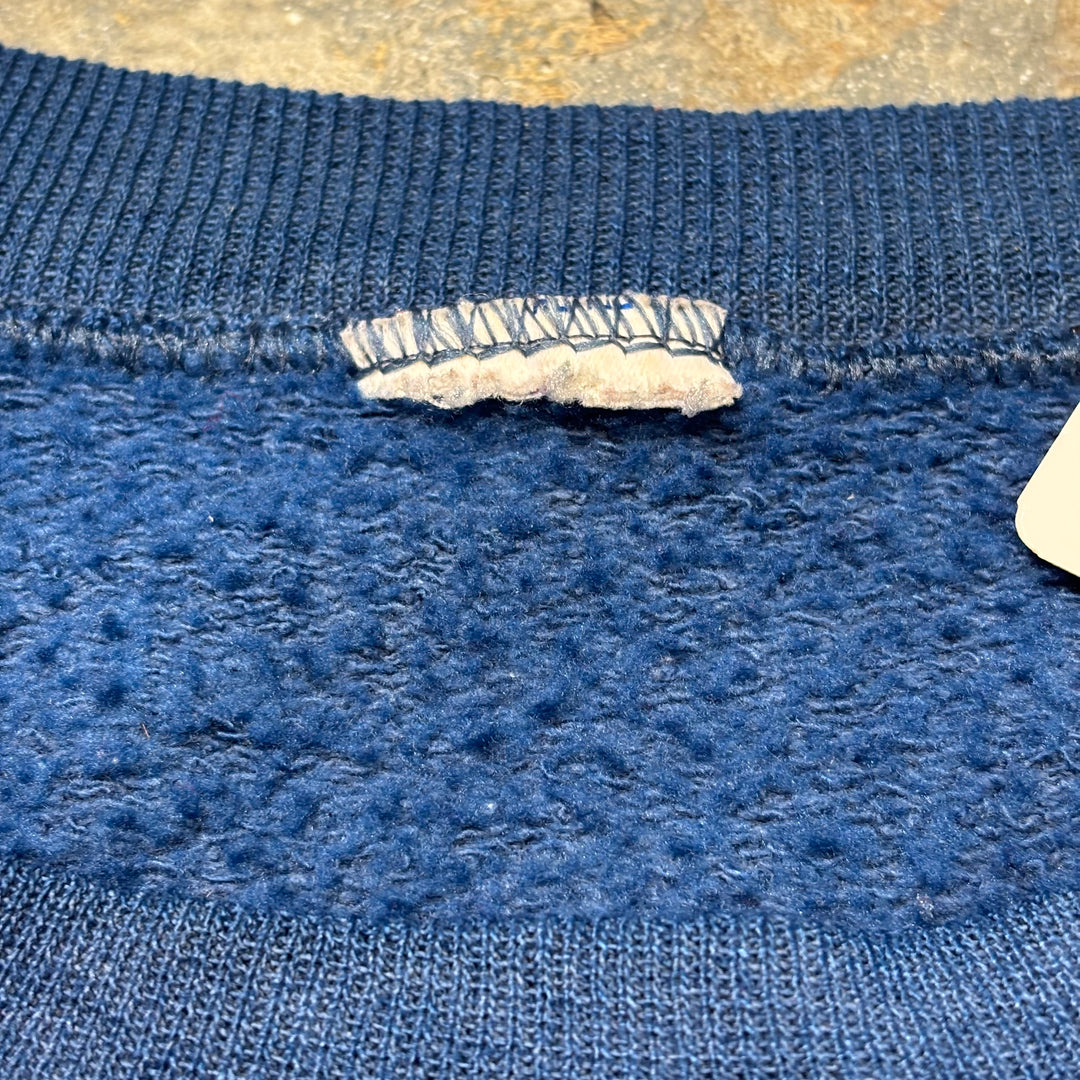 Used clothing 90's ~ RUSSELL ATHLETIC/ Russell Athletic/ Blank crew neck sweatshirt/ Plain/ Front V gusset/ Equivalent to size M