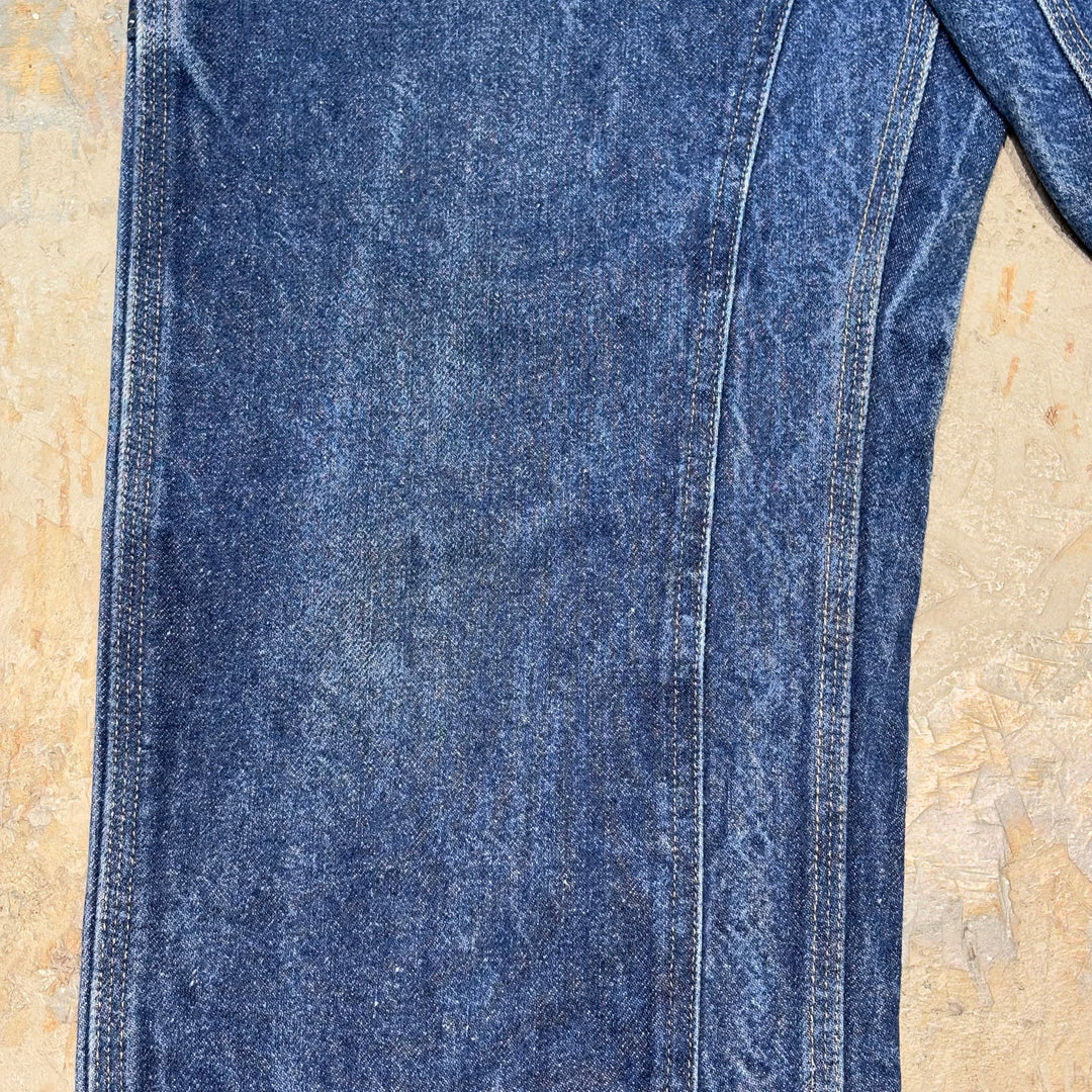 Used clothing Made in USA Carhartt/ Double Knee Painter Pants/ Actual size 33 x 28