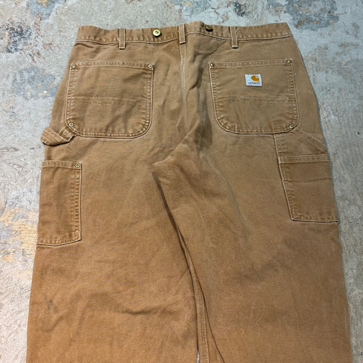 Used clothing Carhartt/ Double Knee Painter Pants/ Actual size 35 x 34