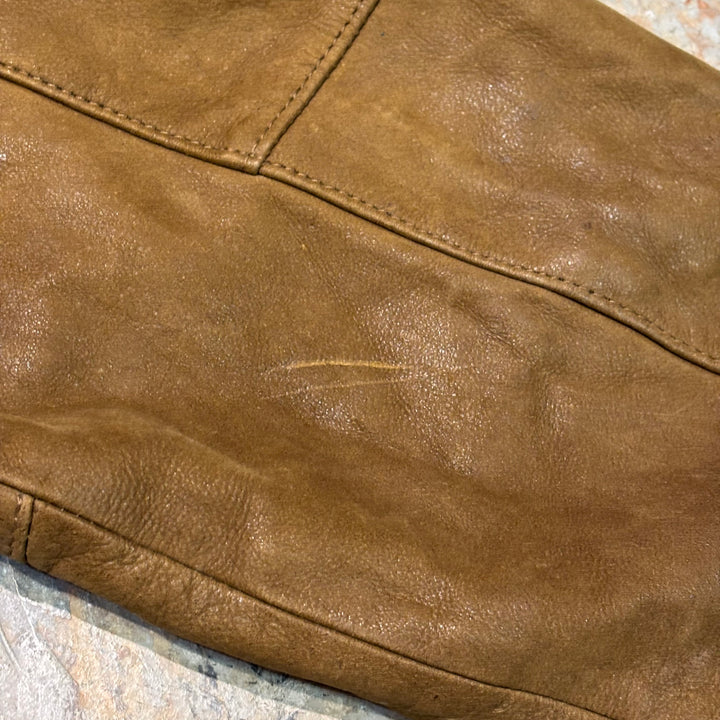 중고 의류 St.John'Sbay/ St. John 's Bay/ Zip-Up Leather Jacket/ Size M-L에 해당합니다.
