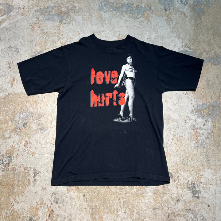 古着 USA製 90's ベティ・ペイジ / love hurts / ヴィンテージ シングルステッチ プリントTシャツ/サイズL