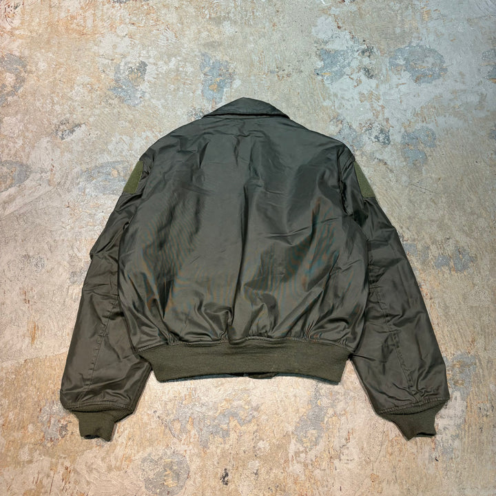 Used clothing Made in USA 84's US military / CWU-45 / P flight jacket / 5th Model / MIL-J-83388E / Size L