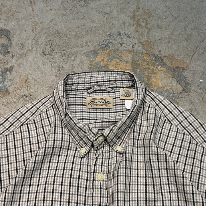 중고 의류 St.John 's Bay/ St.John's Bay/ Button-Down Short-Sleeved Shirt/ Checkered Pattern/ Size XL