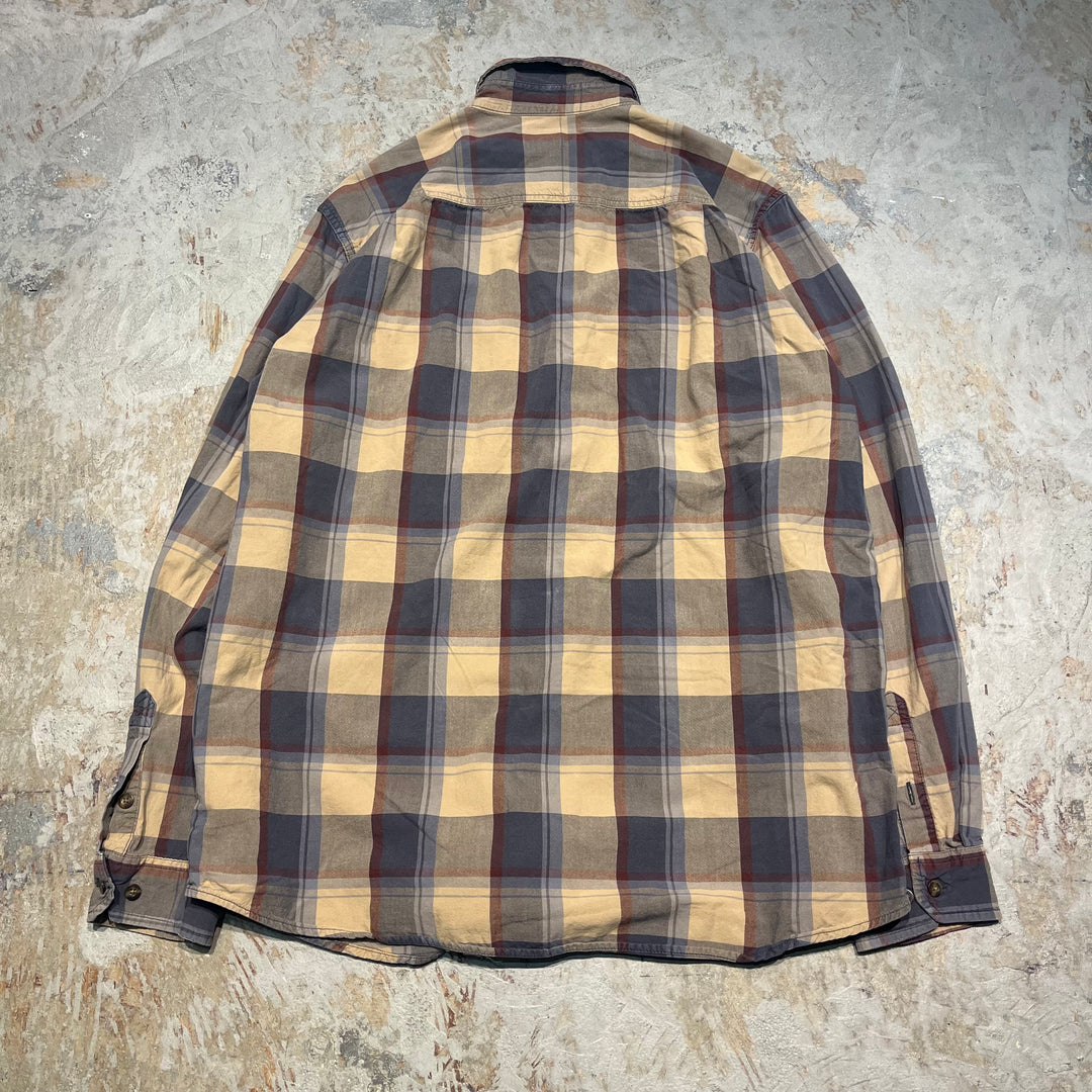 #4366 Used clothing Carhartt/Long Sleeve Button Down Shirt/Long Sleeve Button Down Shirt/Checked Plaid/Size L