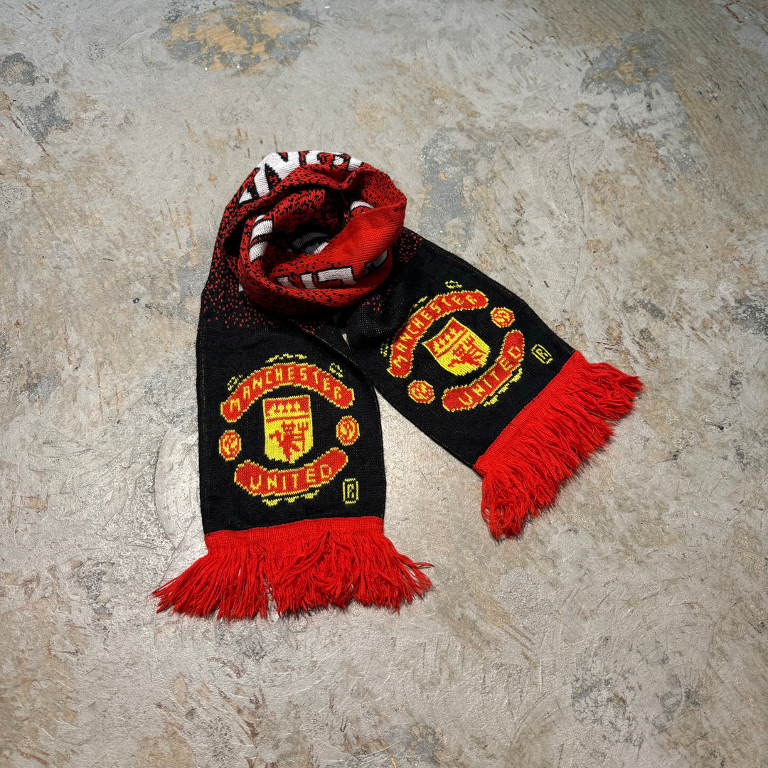 Used clothing soccer scarf / MANCHESTER UNITED FC / Manchester United / Premier League