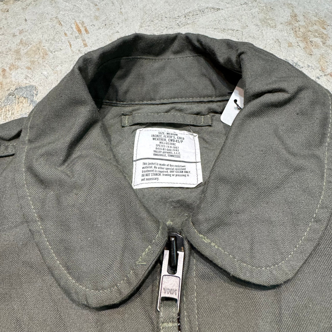 Used clothing Made in USA US military / CWU-45 / P flight jacket / 5th Model / MIL-J-83388E / Size M