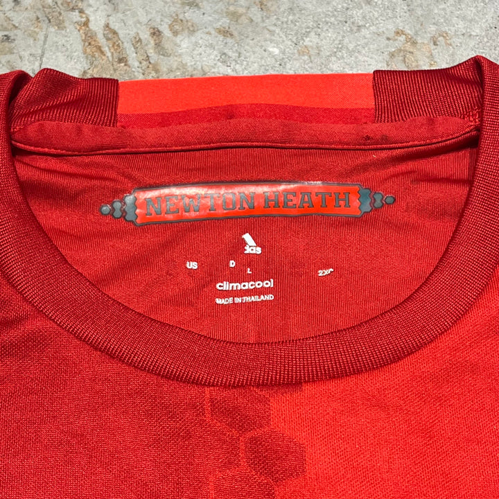 #4237/MANCHESTER UNITED/マンチェスター ユナイテッド/adidas/アディダス/Football/フットボール Tee/オールド・トラッフォード/サイズL