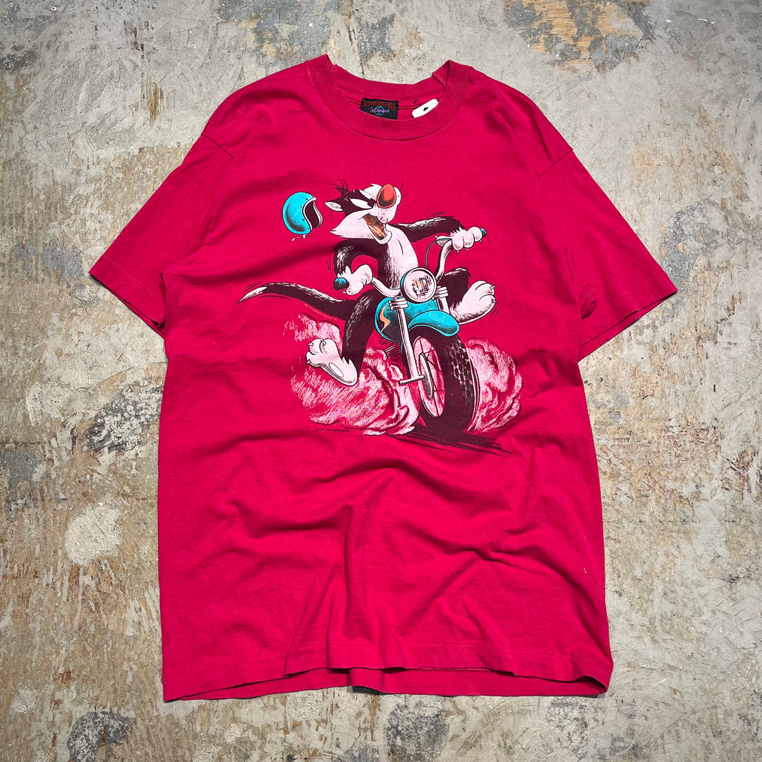 #4627 Used clothing unknown/short sleeve print t-shirt Tee/short sleeve print t-shirt/single stitch/Rooney Tunes/Made in USA/Sylvester/Size L