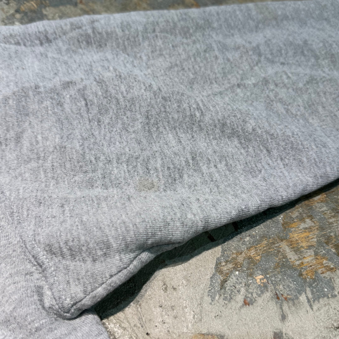 Used clothing Made in USA 80's ~ RUSSELLATHLETIC/ Russell Athletic/ Blank Crew Neck Sweatshirt/ Plain/ Size L