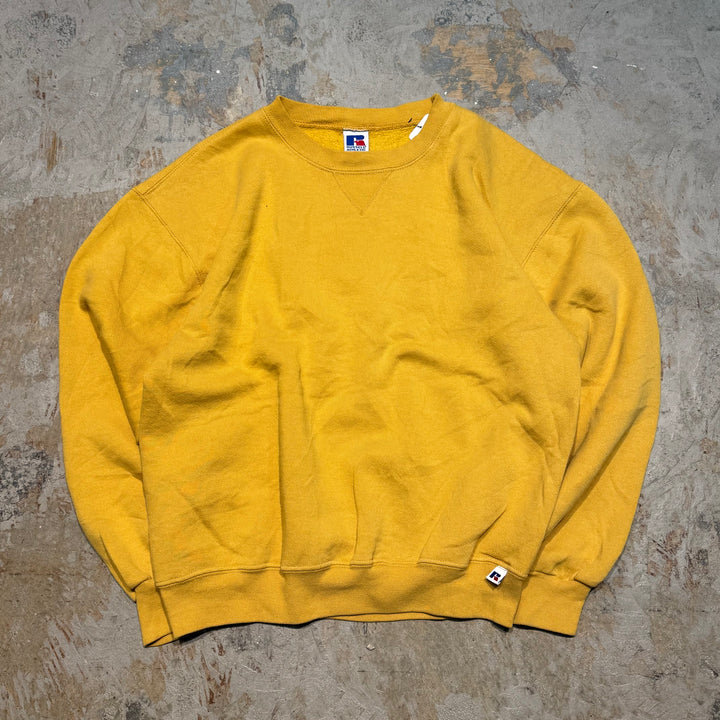 Used clothing 90's RUSSELL ATHLETIC/ Russell Athletic/ Blank crew neck sweatshirt/Size M