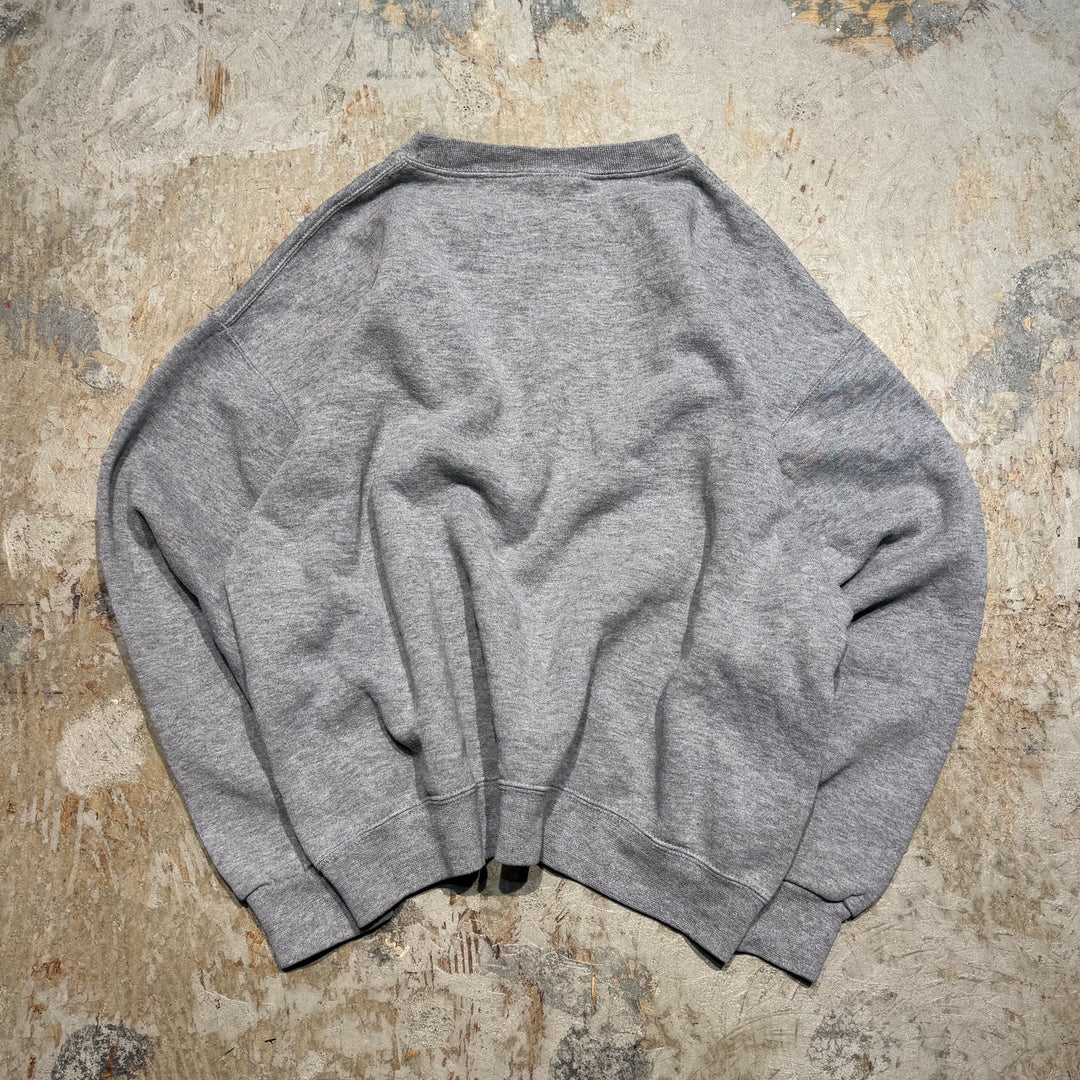 Used clothing RUSSELL ATHLETIC/ Russell Athletic/ Blank crew neck sweatshirt/Size L