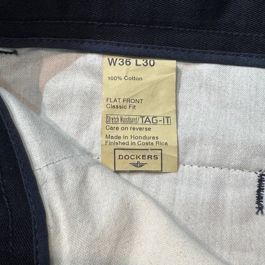 Used clothing Dockers/ Dockers/ Chino Trousers Pants/ Actual size 36 x 29